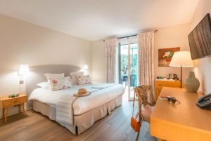 Hotel Spa & Restaurant Cantemerle