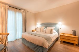 Hotel Spa & Restaurant Cantemerle