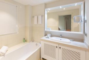 Hotel Spa & Restaurant Cantemerle